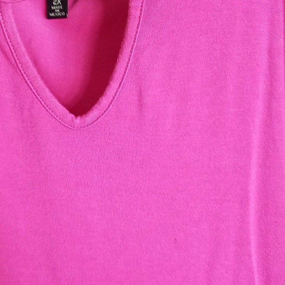 Pink top - Picture 2 of 3